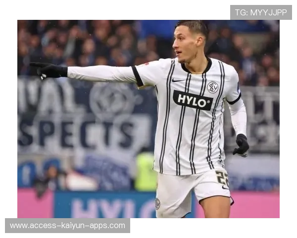 法兰克福边卫布朗受豪门球队关注，或转会大热门，法兰克福前锋